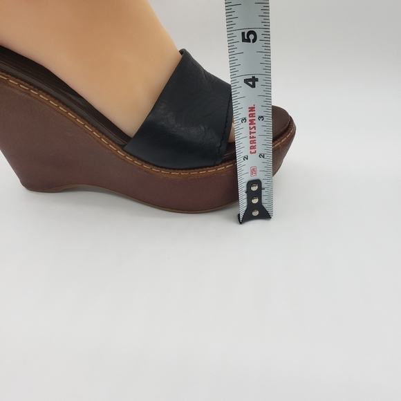 654- Prada Wedge Leather Sandals 37 EU 6.5 US - Picture 4 of 12